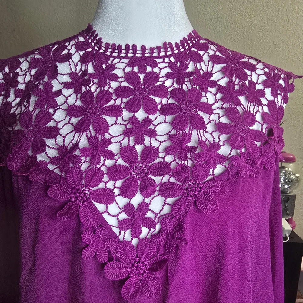 Shein Fit+ Berry Purple Crochet Floral Neck Tank Cami Size 28/30 - Picture 2 of 7
